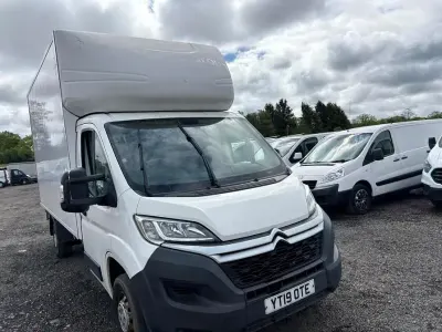 Usado Citroën Relay 160 HP (117 kW) 2019 Branco Van