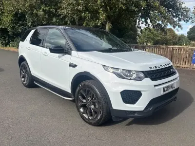 Used Land Rover Discovery Sport Landmark 177 HP (130 kW) 2019 White SUV