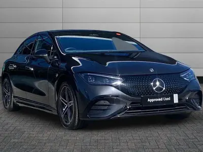 Usado Mercedes EQE350 AMG line 214 kW (292 HP) 2025 Cinzento Sedan