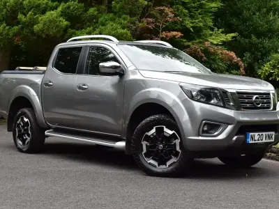 Used Nissan Navara Tekna 190 HP (139 kW) 2020 Grey Pickup