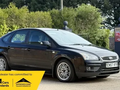 Used Ford Focus Ghia 116 HP (85 kW) 2008 Black Hatchback