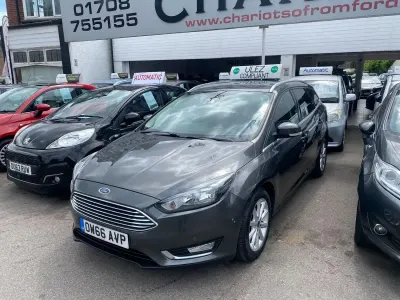 Używany Ford Focus Titanium 2017 Szary Kombi