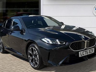 Begagnad BMW 120 M Sport 168 HK (123 kW) 2025 Svart Halvkombi