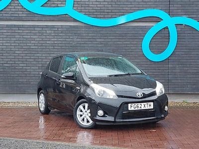 Used Toyota Yaris Hybrid T4 101 HP (74 kW) 2012 Black Hatchback