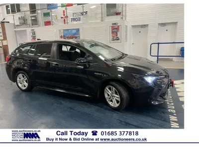 Używany Toyota Corolla 122 KM (89 kW) 2019 Czarny Kombi