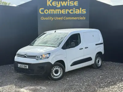 Usado Citroën Berlingo 100 HP (73 kW) 2023 Branco Monovolume