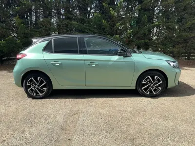 Second-hand Vauxhall Corsa 2025 Verde Hatchback