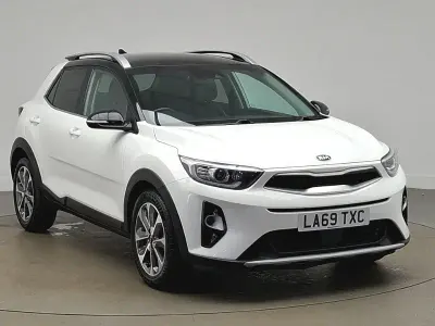 Used Kia Stonic 118 HP (86 kW) 2020 White SUV
