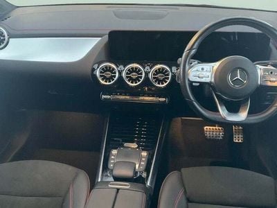 Mercedes EQA250