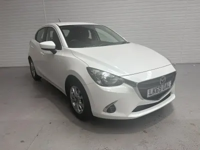 Used Mazda 2 2019 White Hatchback