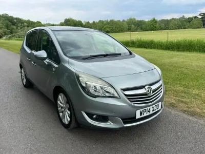 Używany Vauxhall Meriva 2014 Srebrny Minivan
