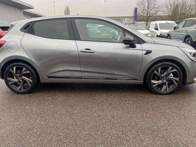 Used Renault Clio V Engineered 143 HP (105 kW) 2022 Grey Hatchback