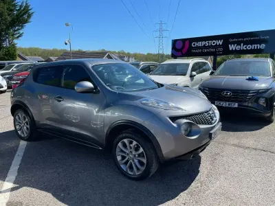 Usado Nissan Juke Tekna 117 HP (86 kW) 2013 Cinzento SUV