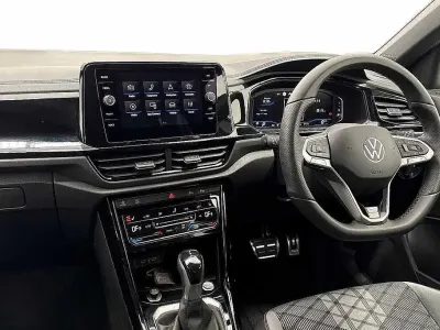 Usado VW T-Roc Cabriolet Black Edition 147 HP (108 kW) 2025 Prateado SUV