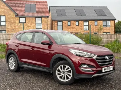 Used Hyundai Tucson SE 177 HP (130 kW) 2016 Red SUV