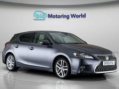 Lexus CT200h