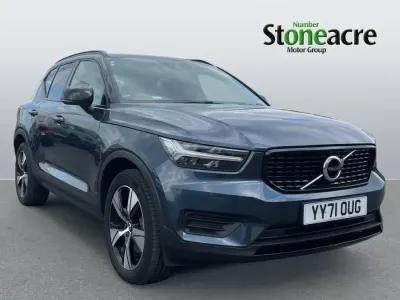 Begagnad Volvo XC40 R-Design 208 HK (152 kW) 2022 Blå SUV
