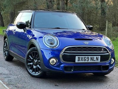 Blue Used 2019 Mini Cooper S Classic Hatchback | £11,450 (Fair price)