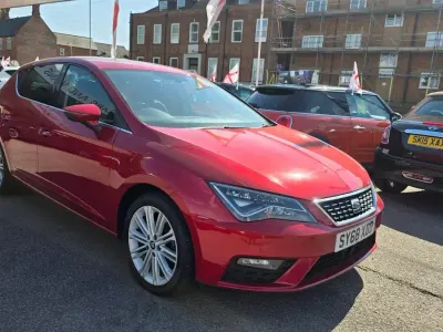 Used Seat Leon XCELLENCE 130 HP (95 kW) 2019 Red Hatchback