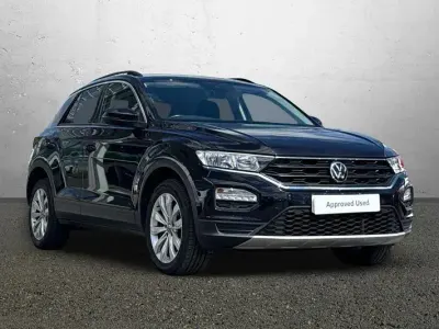 Używany VW T-Roc SE 150 KM (110 kW) 2021 Czarny SUV