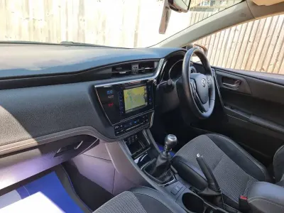 Used Toyota Auris