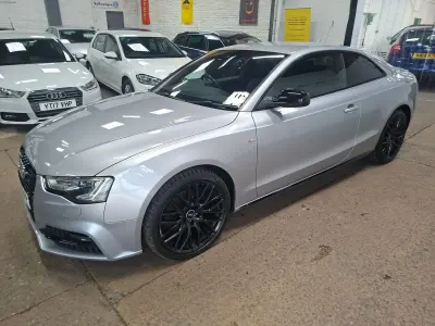 Begagnad Audi A5 Advanced 190 HK (139 kW) 2015 Silver Sportkupé
