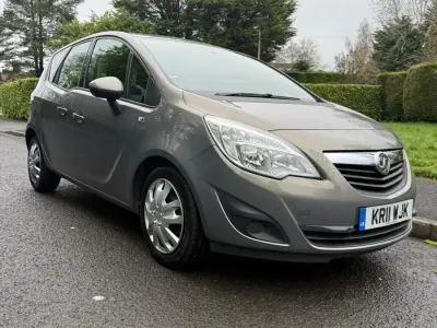 Used Vauxhall Meriva 100 HP (73 kW) 2011 Brown MPV