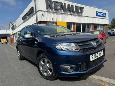 Used Dacia Sandero Lauréate 90 HP (66 kW) 2016 Blue Hatchback