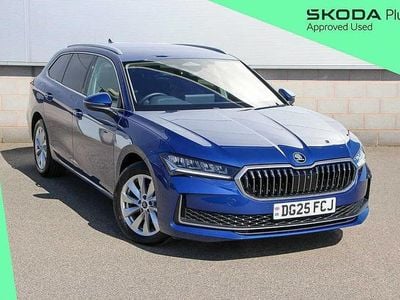 Used Skoda Superb SE Technology 150 HP (110 kW) 2025 Cobalt blue metallic Estate