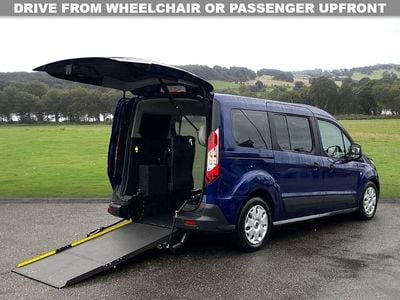 Blue Used 2019 Ford Grand Tourneo Connect Zetec MPV | £15,999 (Fair price)