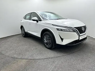 Used Nissan Qashqai Acenta Premium 158 HP (116 kW) 2024 White SUV