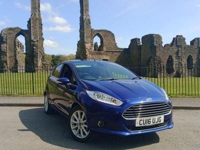 Usado Ford Fiesta Titanium 125 HP (91 kW) 2016 Azul Citadino