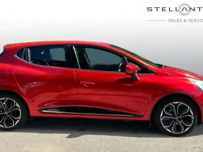 Gebraucht Renault Clio IV Signature 89 PS (65 kW) 2018 Rot