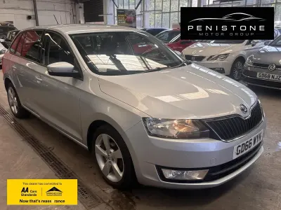 Used Skoda Rapid SE 90 HP (66 kW) 2017 Silver Hatchback