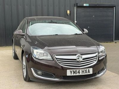 Used Vauxhall Insignia Elite 140 HP (102 kW) 2014 Brown Hatchback