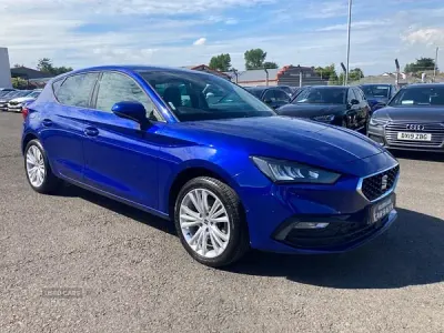 Used Seat Leon SE Dynamic 130 HP (95 kW) 2020 Blue Hatchback