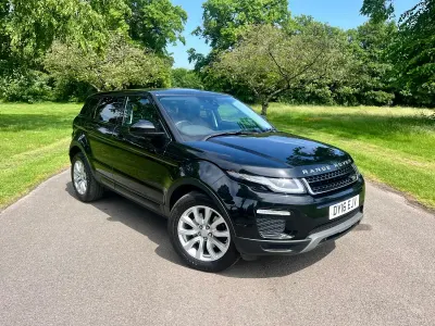 Used Land Rover Range Rover evoque SE 180 HP (132 kW) 2016 Black Estate