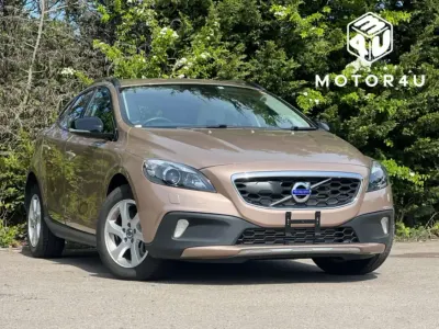 Käytetty Volvo V40 SE 2016 Peessi Viistoperä