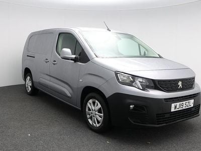 Used Peugeot Partner 130 HP (95 kW) 2019 Grey MPV