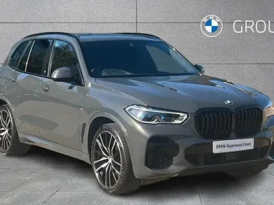 Usado BMW X5 M Sport 335 CV (246 kW) 2023 Gris SUV