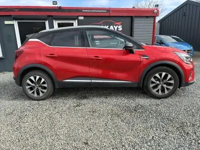 Used Renault Captur Version S 128 HP (94 kW) 2020 Red SUV