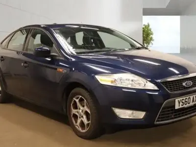 Used Ford Mondeo Zetec 145 HP (106 kW) 2011 Blue Hatchback
