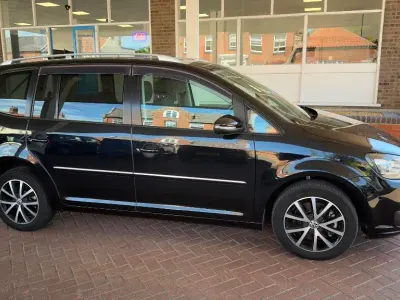 Used VW Touran 140 HP (102 kW) 2015 MPV