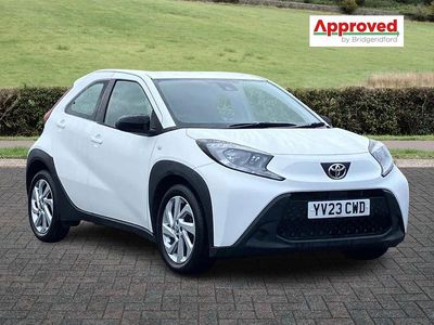 Usado Toyota Aygo X PURE 72 HP (52 kW) 2023 Branco SUV