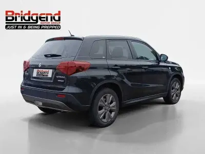 Second-hand Suzuki Vitara SZ-T 2023 Negru SUV