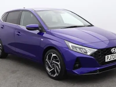 Used Hyundai i20 Premium 100 HP (73 kW) 2023 Blue Hatchback