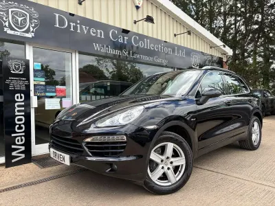 Used Porsche Cayenne 245 HP (180 kW) 2012 Black SUV