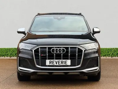 Begagnad Audi SQ7 Comfort 507 HK (372 kW) 2021 Svart SUV