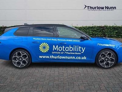 Second-hand Vauxhall Astra Ultimate 130 CP (95 kW) 2025 Albastru Break