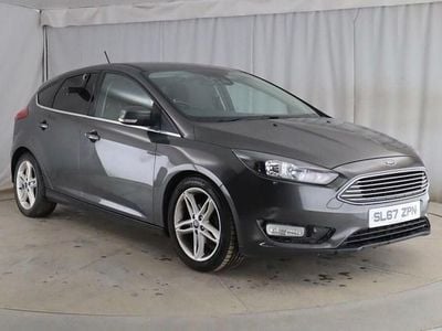 Używany Ford Focus Titanium 120 KM (88 kW) 2018 Szary Hatchback